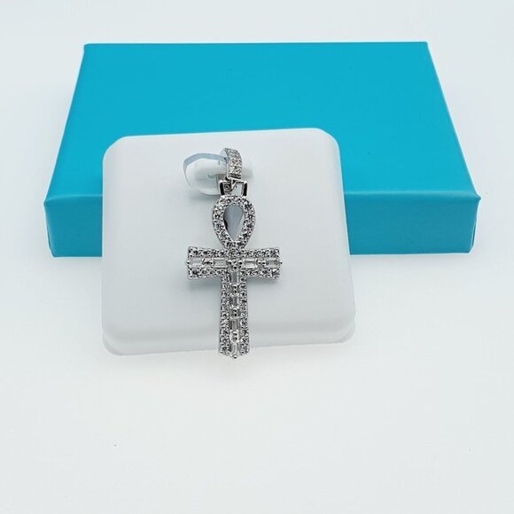 "925 Sterling Silver CZ Beautiful Pendant for Women, 1USPAR4008 - Picture 4 of 11